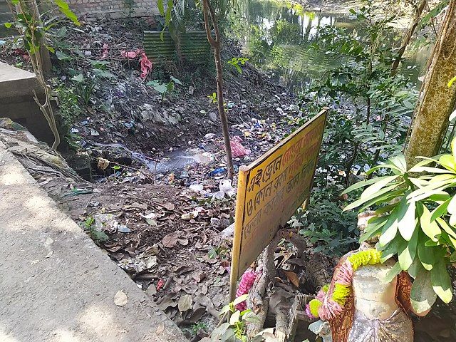 Vidhyadhari_khal,_Guma.jpg