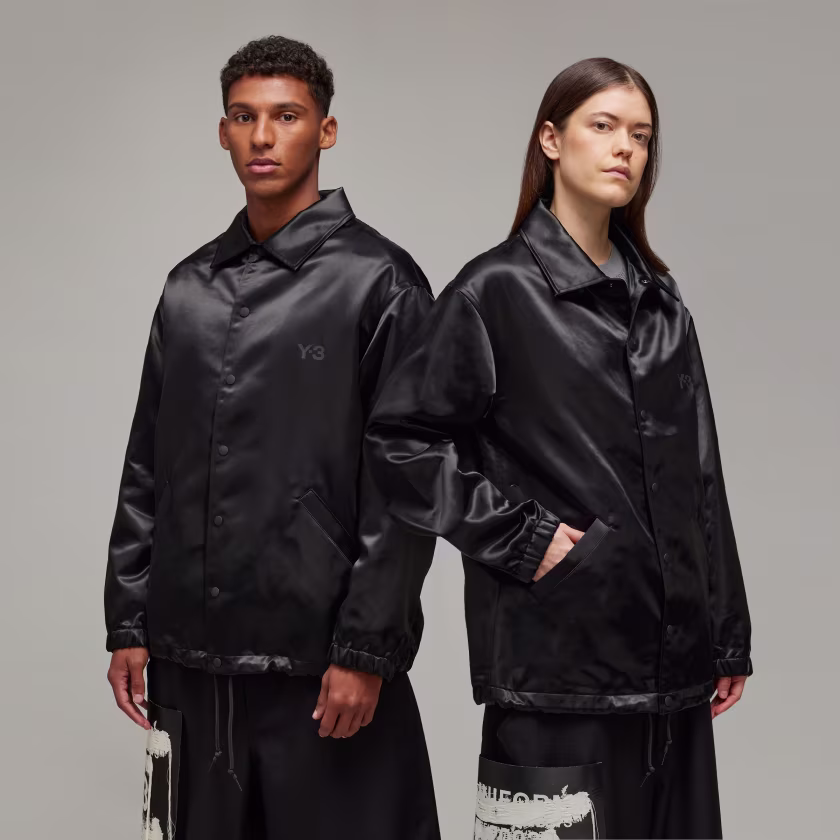 Y-3_Graphic_Coach_Jacket_Black_JN4883_21_model.avif