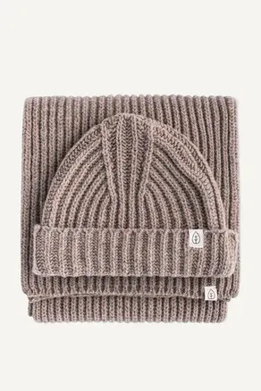 soft_wool_beanie_scarf_winter.webp