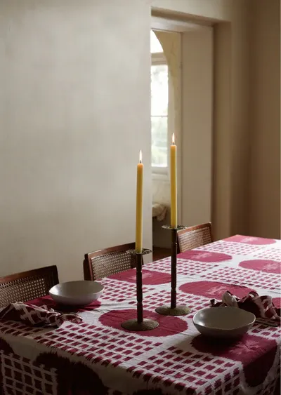 tablethrow_400x.webp